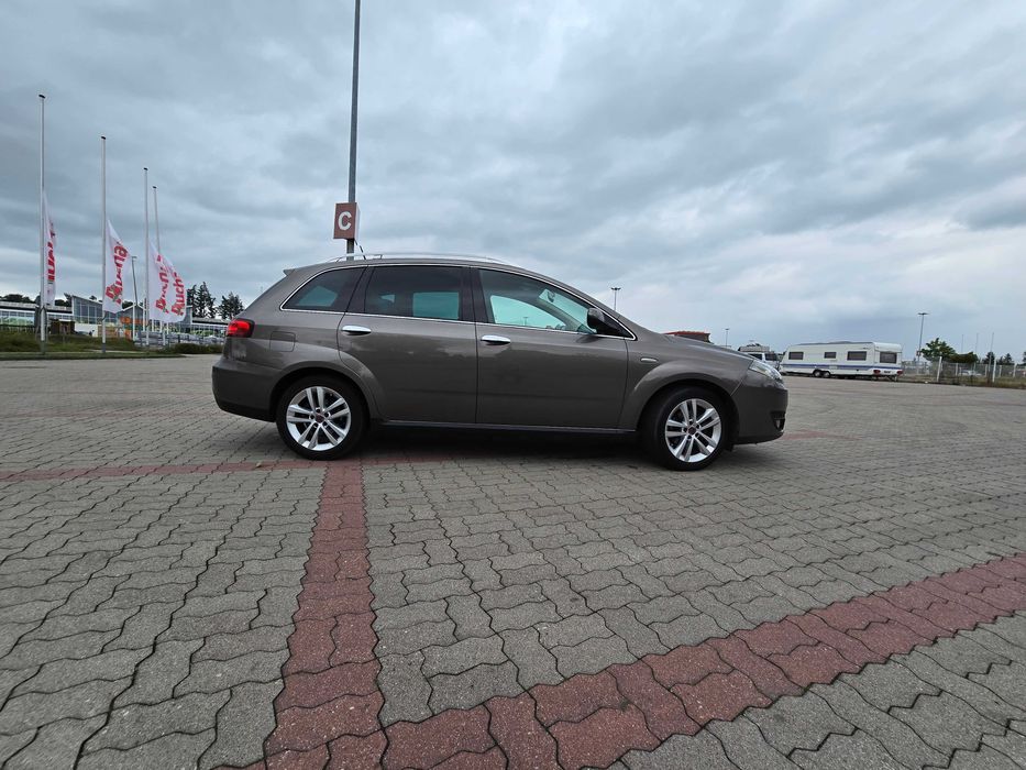 Fiat Croma II Emotion 1.9 JTD 150 km (doinwestowany)