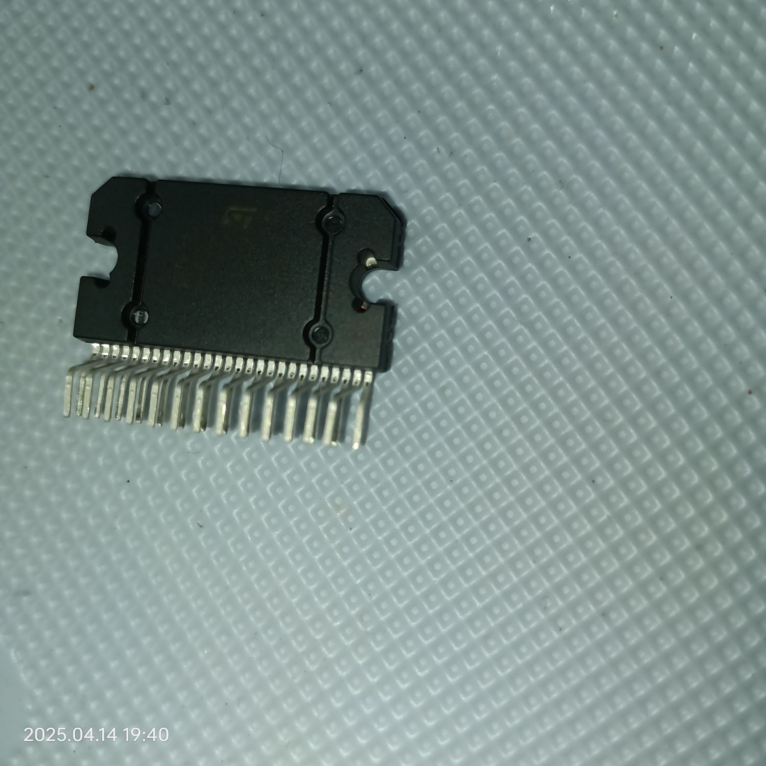 УНЧ 50Вт TDA7851A