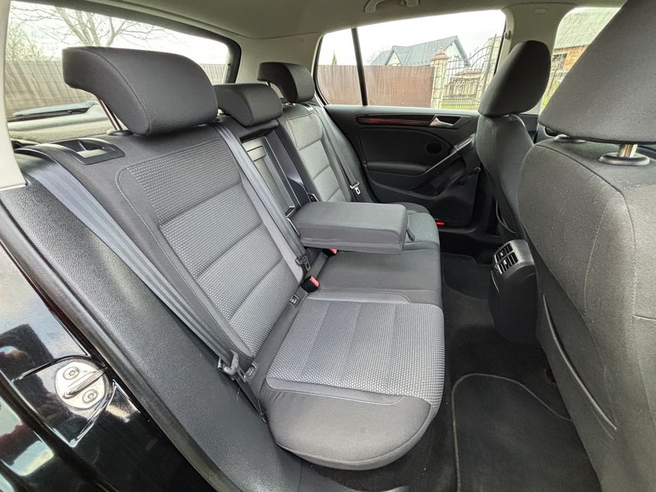 Volkswagen Golf 6 1,6 МРі бензин