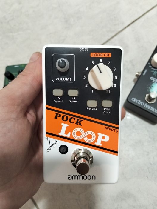 MXR black label chorus, t.c. electronix phaser, ammoon looper
