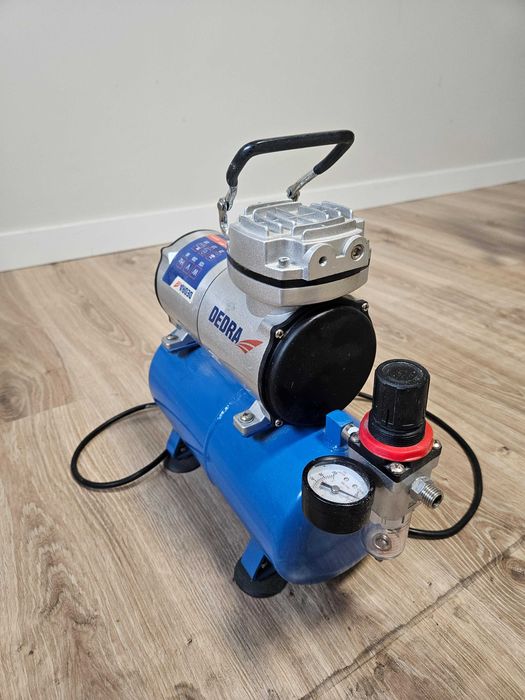 Kompresor mini Dedra DED7472 – bezolejowy, 3 l