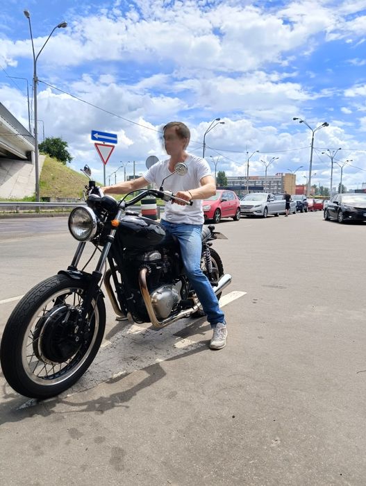 Мотоцикл Kawasaki W650