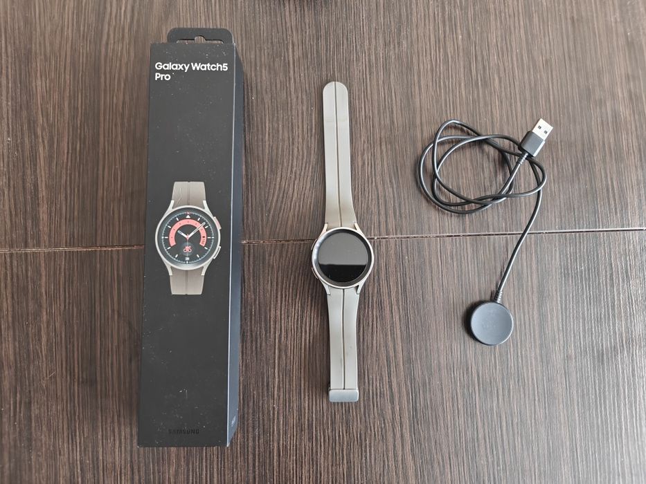 Samsung Galaxy Watch 5 Pro srebrny