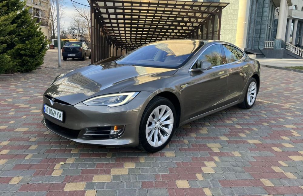 Продам Tesla Modes S