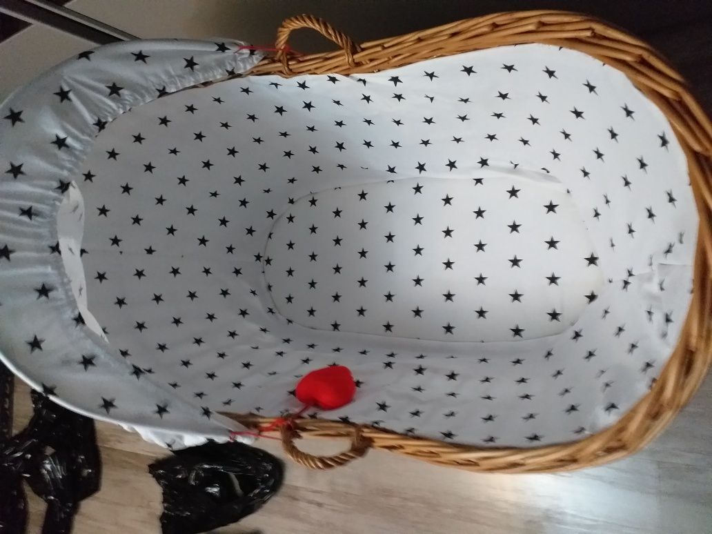 Przenośne Łóżeczko dla niemowląt z wikliny nowe