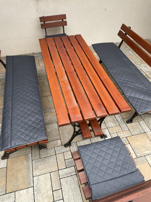 Zestaw poduszek na ławki i krzesła z eko skory