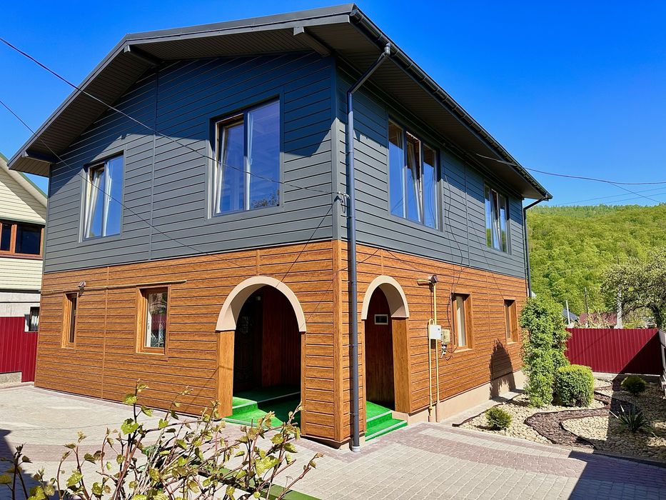 Котедж у горах Яремче