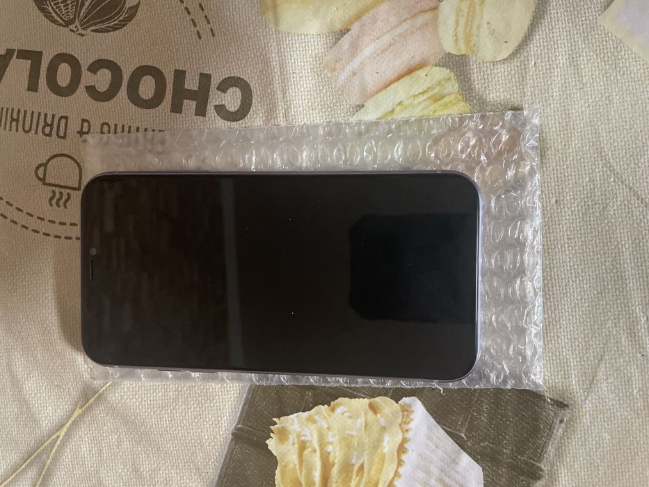 Айфон 11 світло фіолетовий