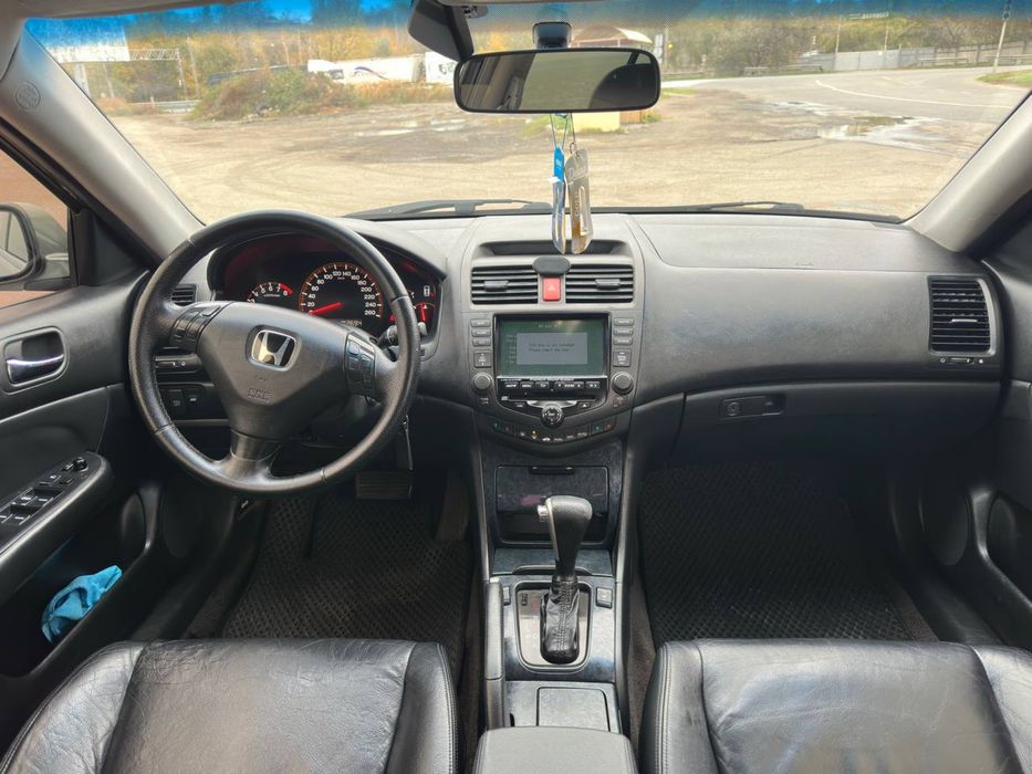 Срочно Хонда Аккорд, состояние отличное