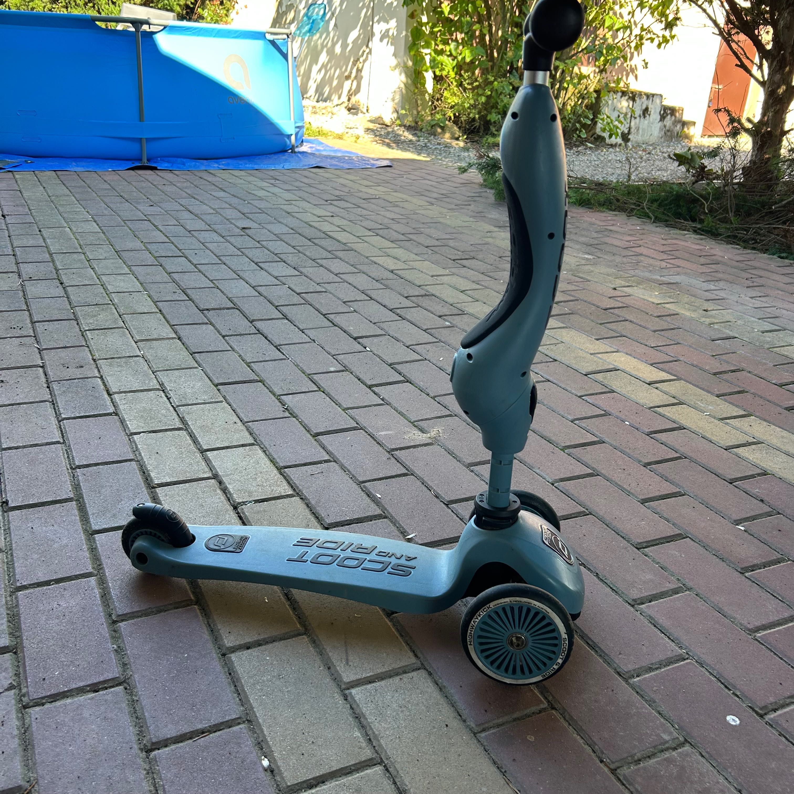 Jezdzik scootandride
