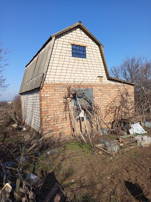 Продам дачный домик под разборку