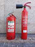 Extintores de incêndio 6 kg e 2 kg