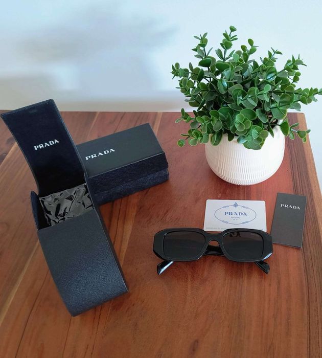 Przeciwsłoneczne okulary Prada