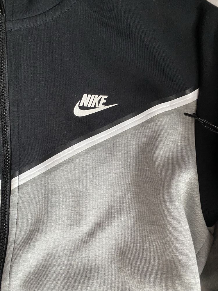 Nike tech fleece