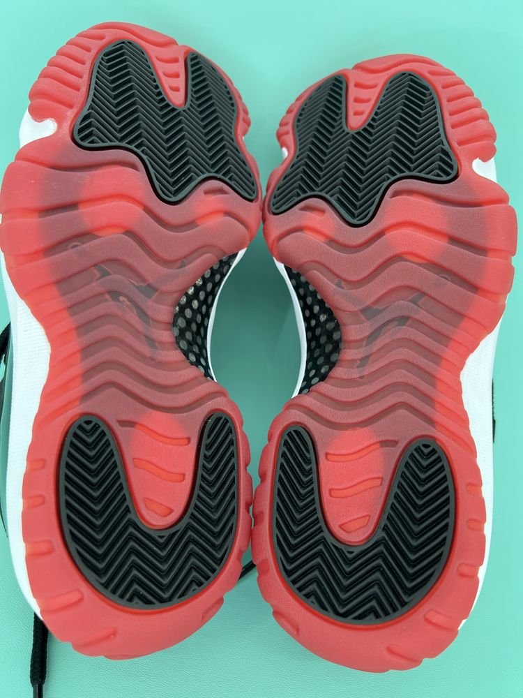 Кросівки Air Jordan 11 Retro Low 'Bred' FV5104-006