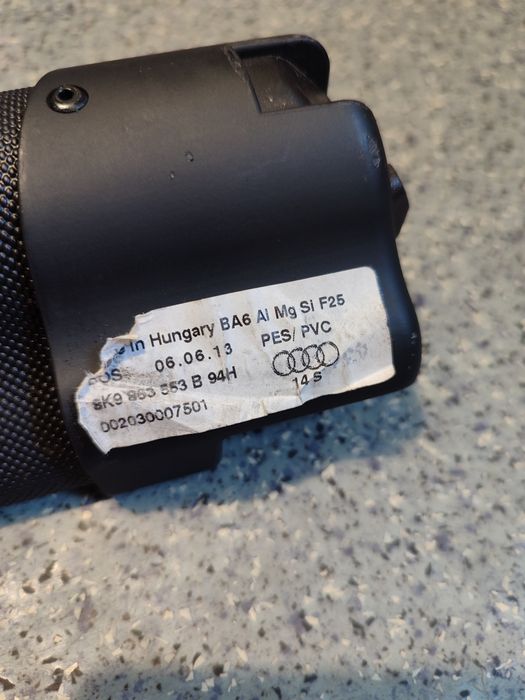 Шторка багажника Ауди А4 Audi A4