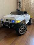 Дитяче авто hummer для прогулянок з пультом.