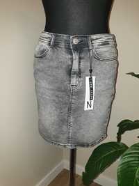 Spodnica jeansowa rozmiar M