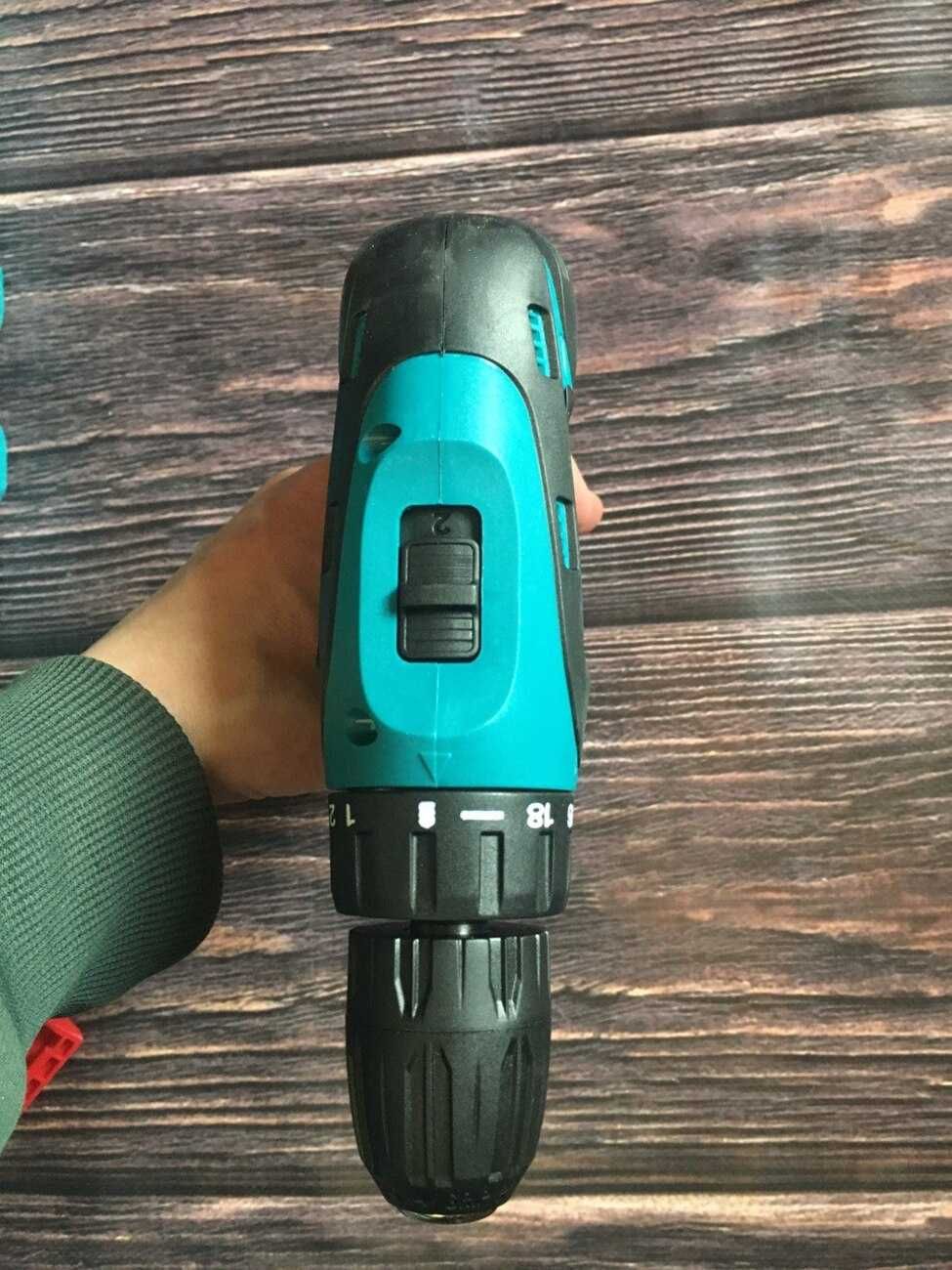 Акумуляторний шуруповерт Makita 330DWE 12V , запасний акумулятор