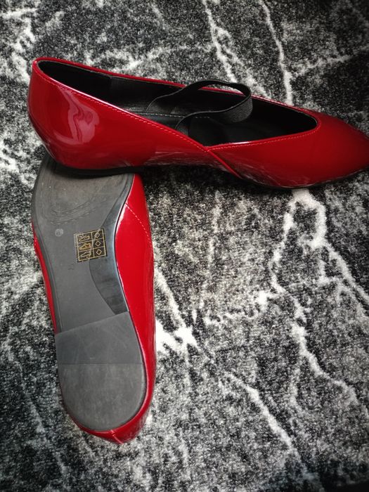 Балетки лакові 40р