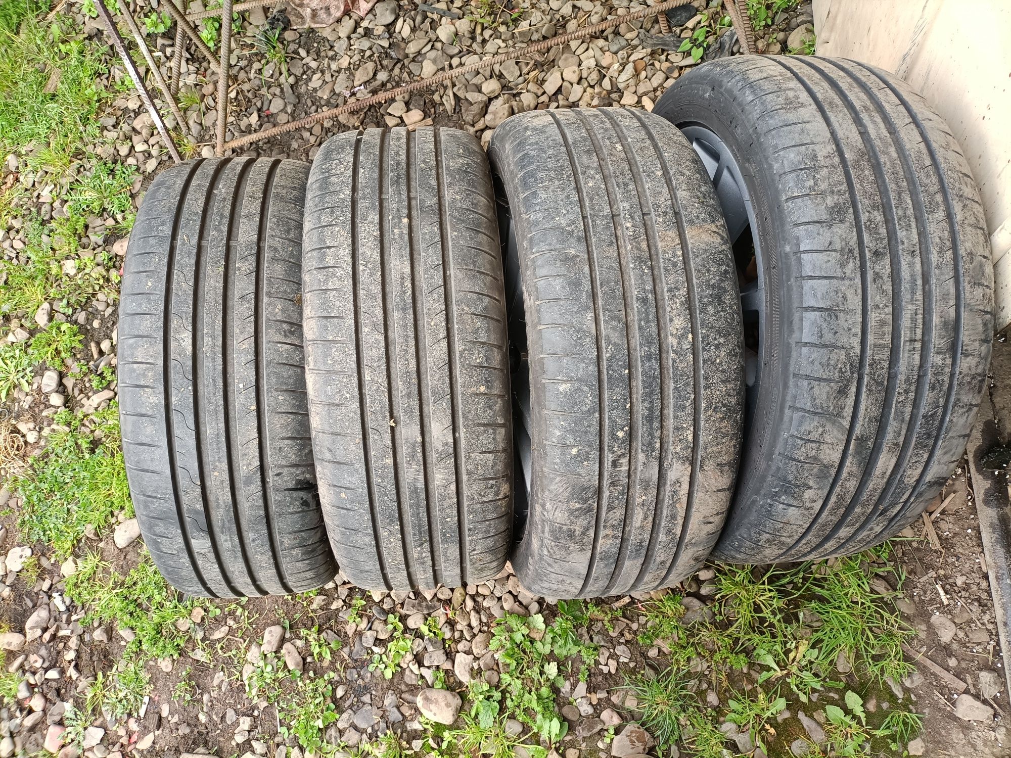 Felgi 17' Opel Astra H, Vectra C, Zafira B 5x110 ET35 z oponami Dunlop