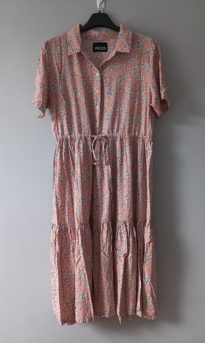 Sukienka kwiaty Pieces XL