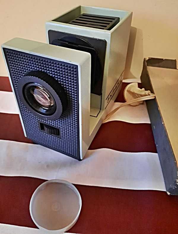 Rzutnik projektor Ekran TU- 3 radziecki