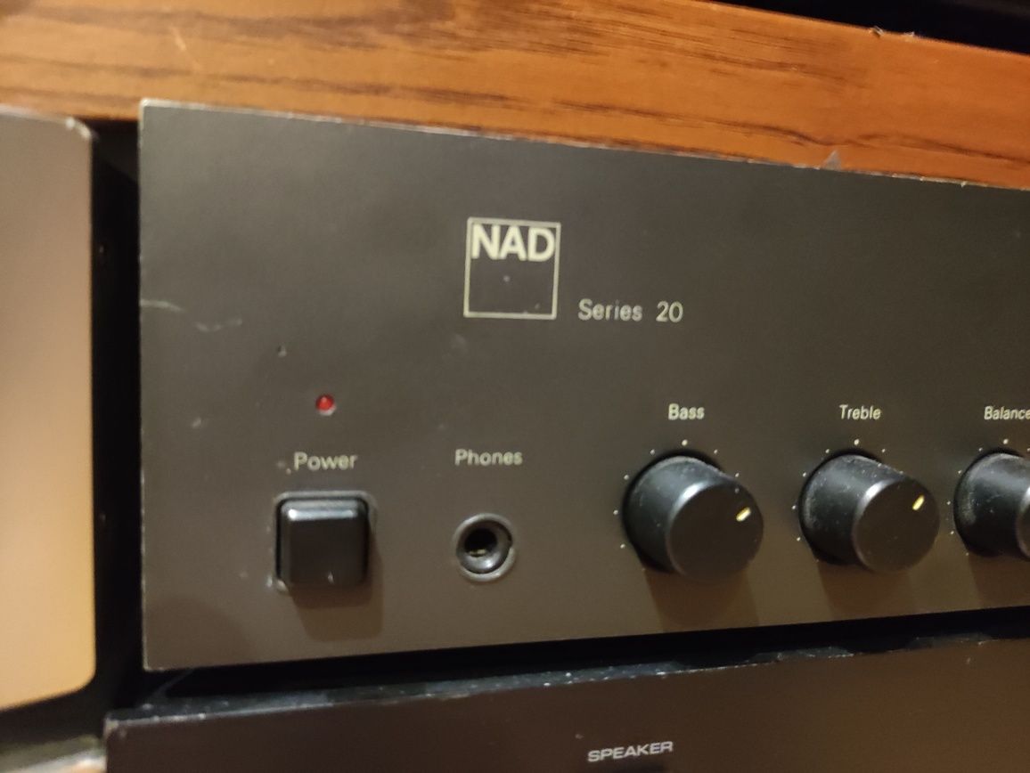 NAD  3020 Kultowy wzmacniacz