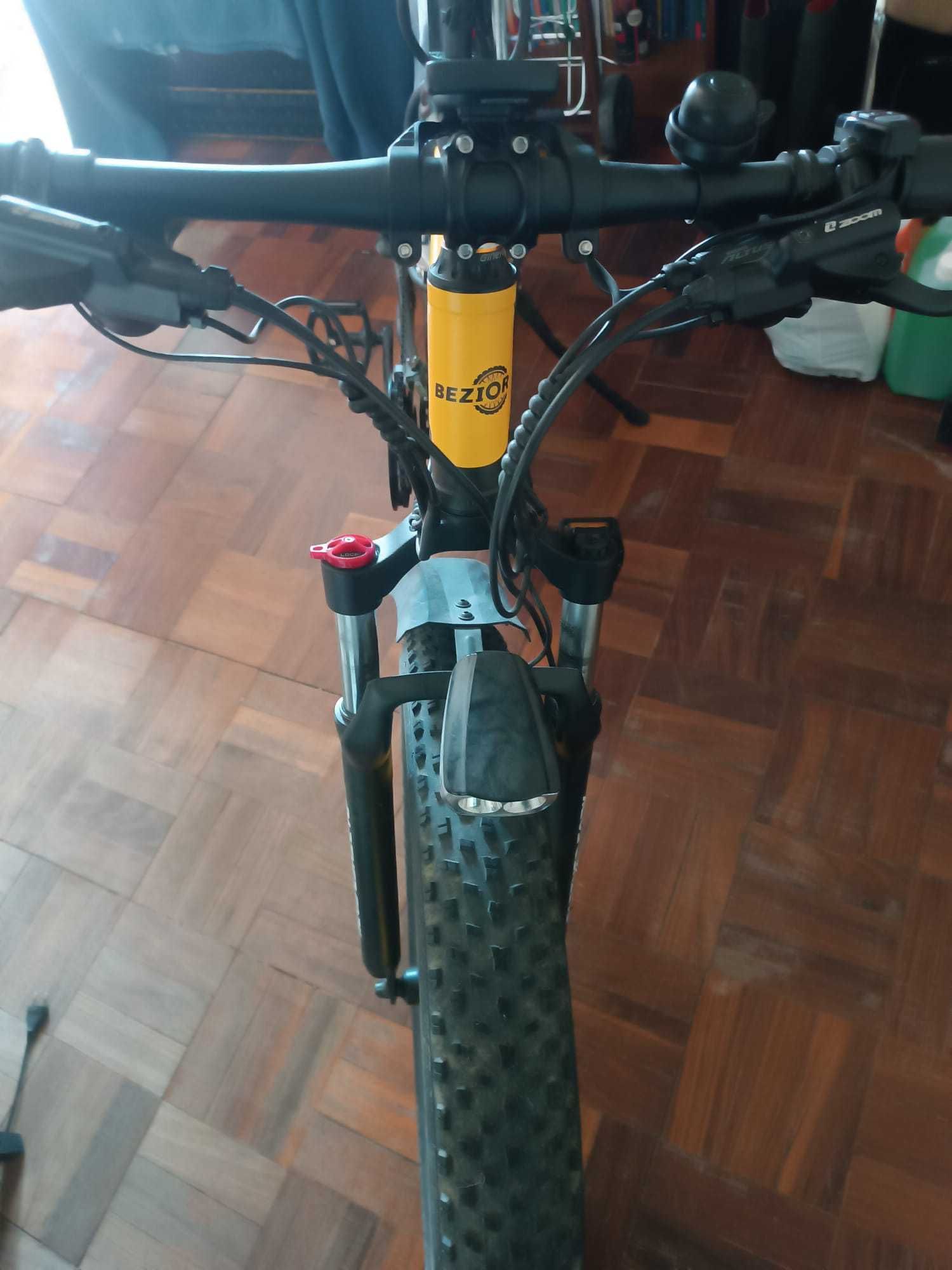Bicicleta  Bezior X1500 Elétrica
