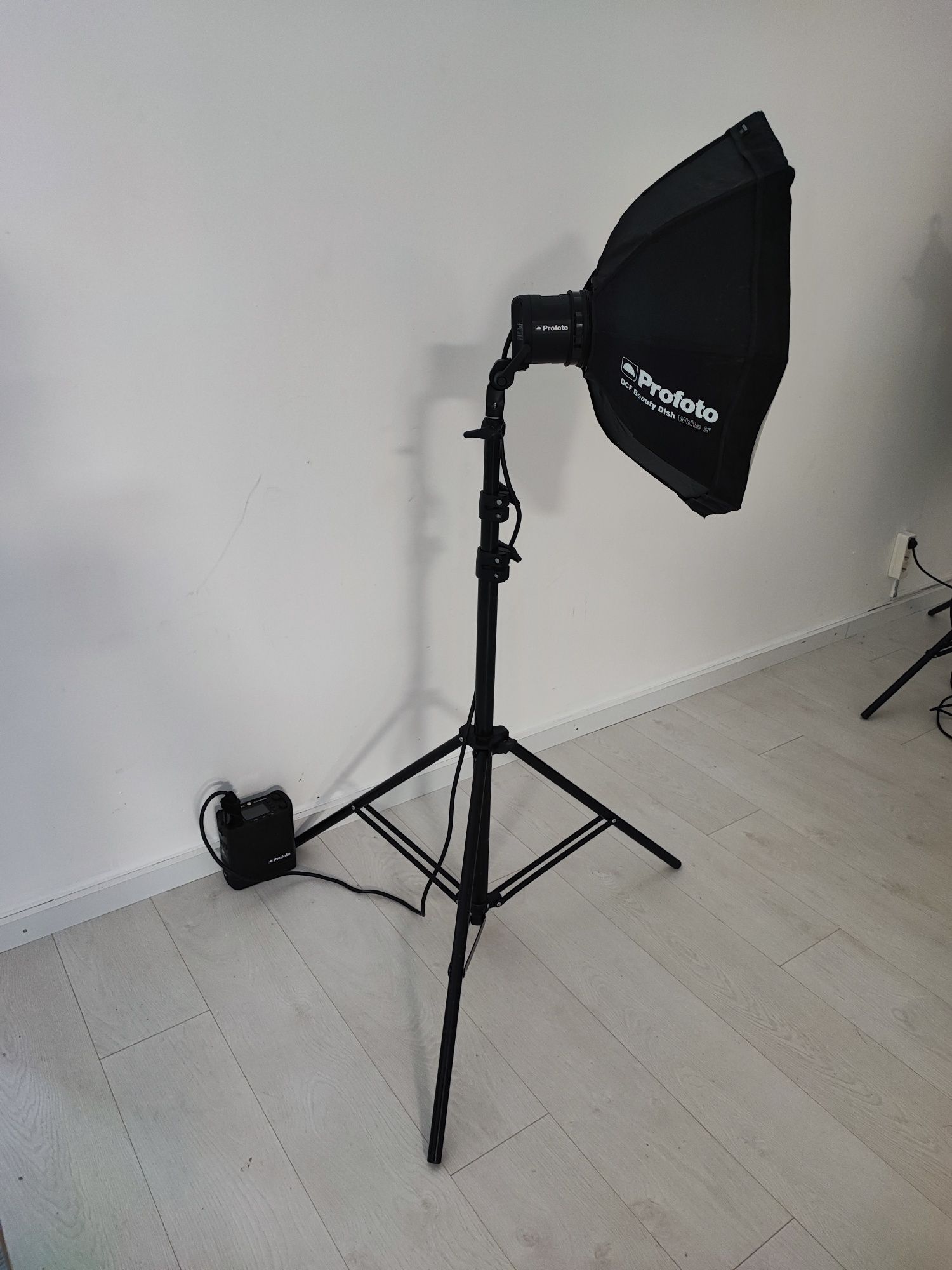 PROFOTO B2 250 AirTTL kit + OFERTA PROFOTO OCF Beauty Dish Branco