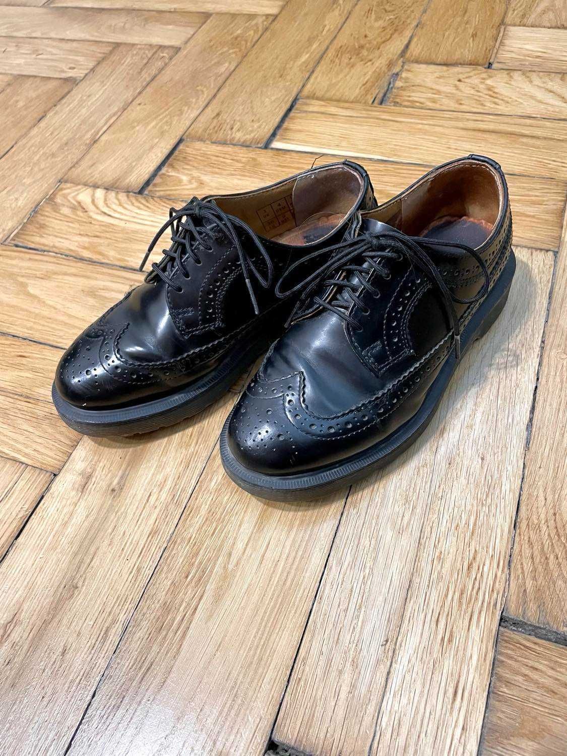 Półbuty oksfordki Martens