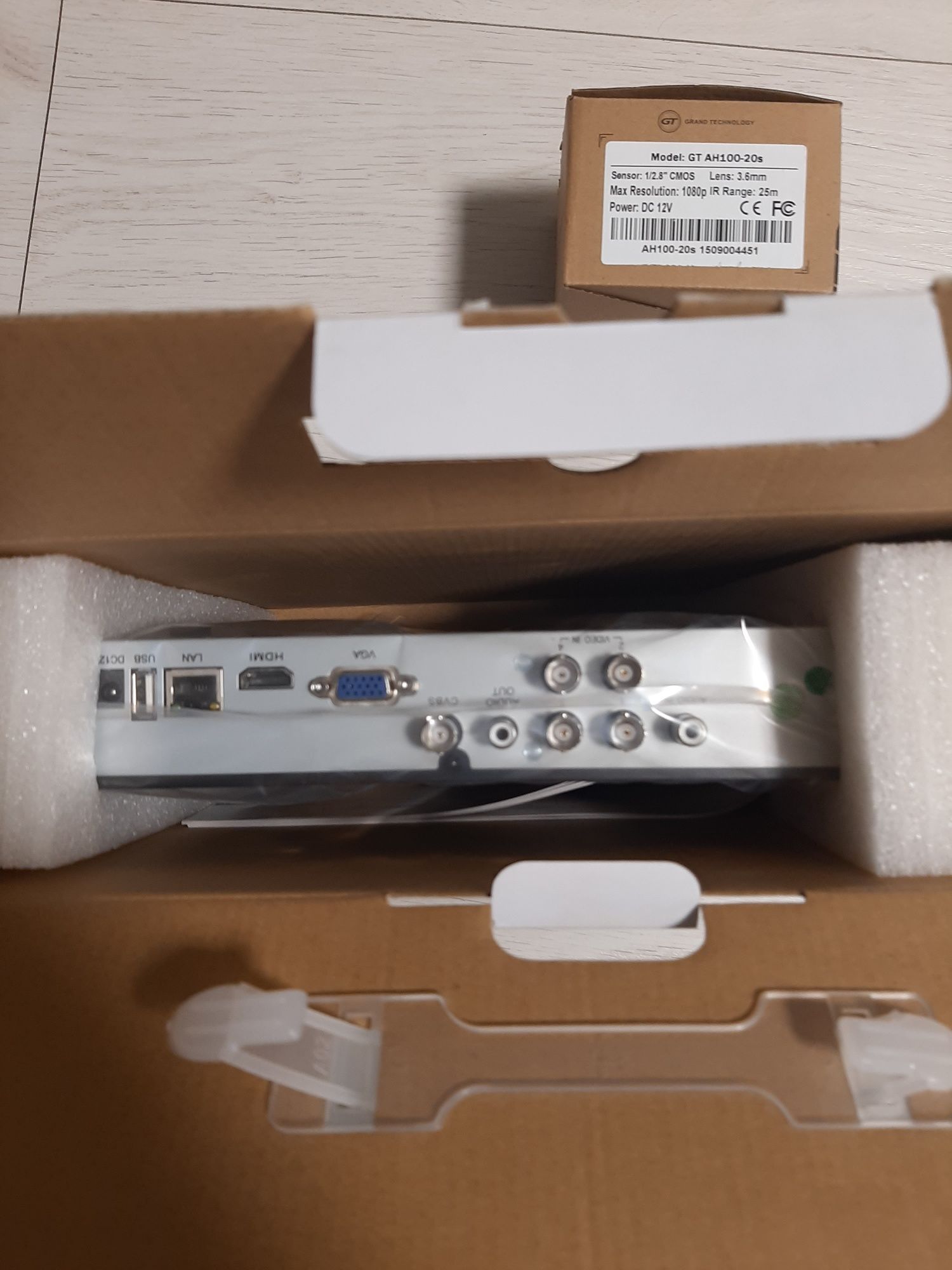Продам видеорегистратор Gazer NS204r (новый)