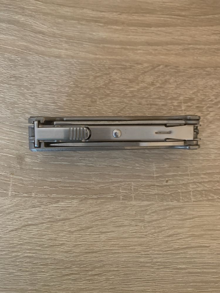 Мультитул Leatherman Titanium
