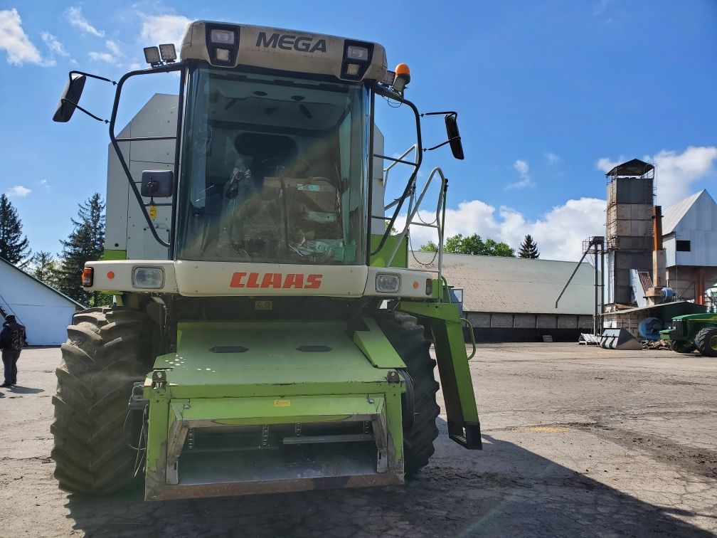 CLAAS MEGA 360  2006р.в 9340 м.г