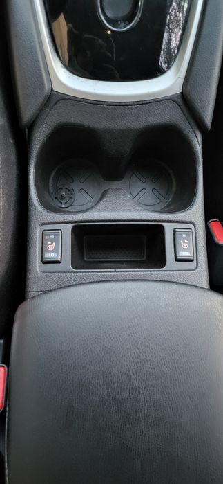 Продам нисан рог