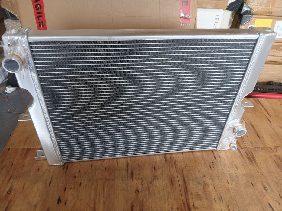 Radiador aluminio LAND ROVER DEFENDER 2.2/2.4 TD4; 2.5 TD5 DIESEL