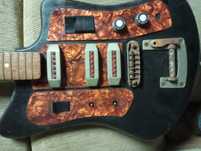 Guitarra elétrica rara russa