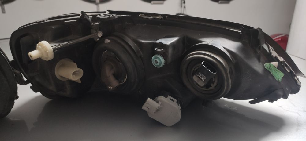 Faróis Opel Astra 2002