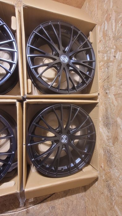 Felgi aluminiowe 5x112 8j et 21 66.6 19"  AUDI  a5 a4 a6 q5