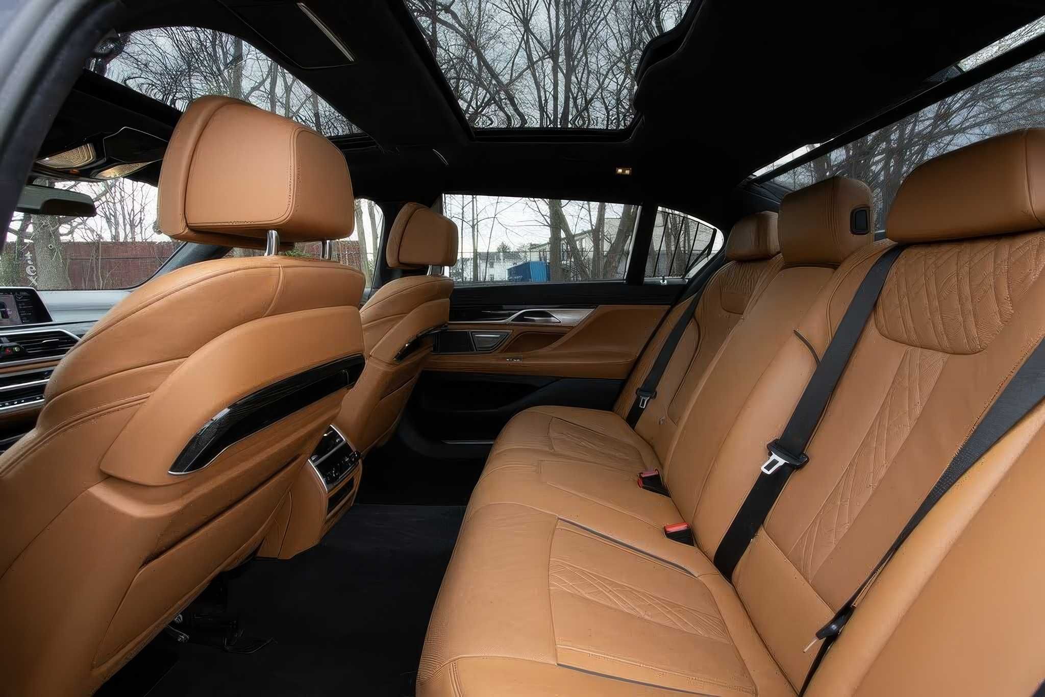 2021 BMW 750i xDrive