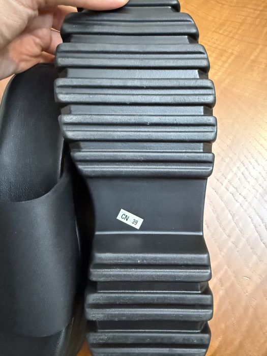 Sandalia de tamanho 39