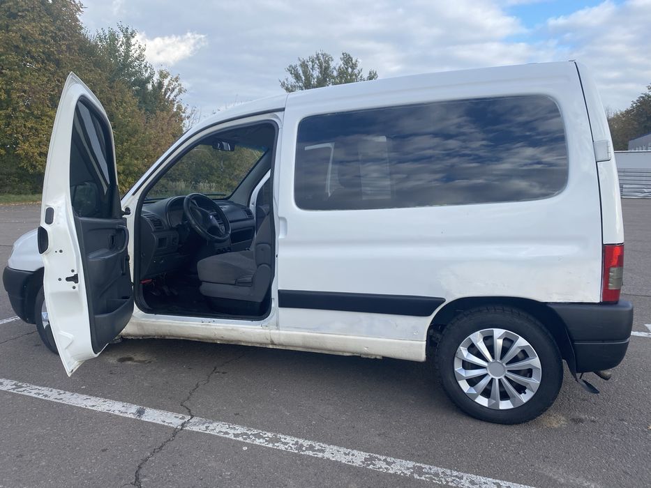 Продам пежо партнер