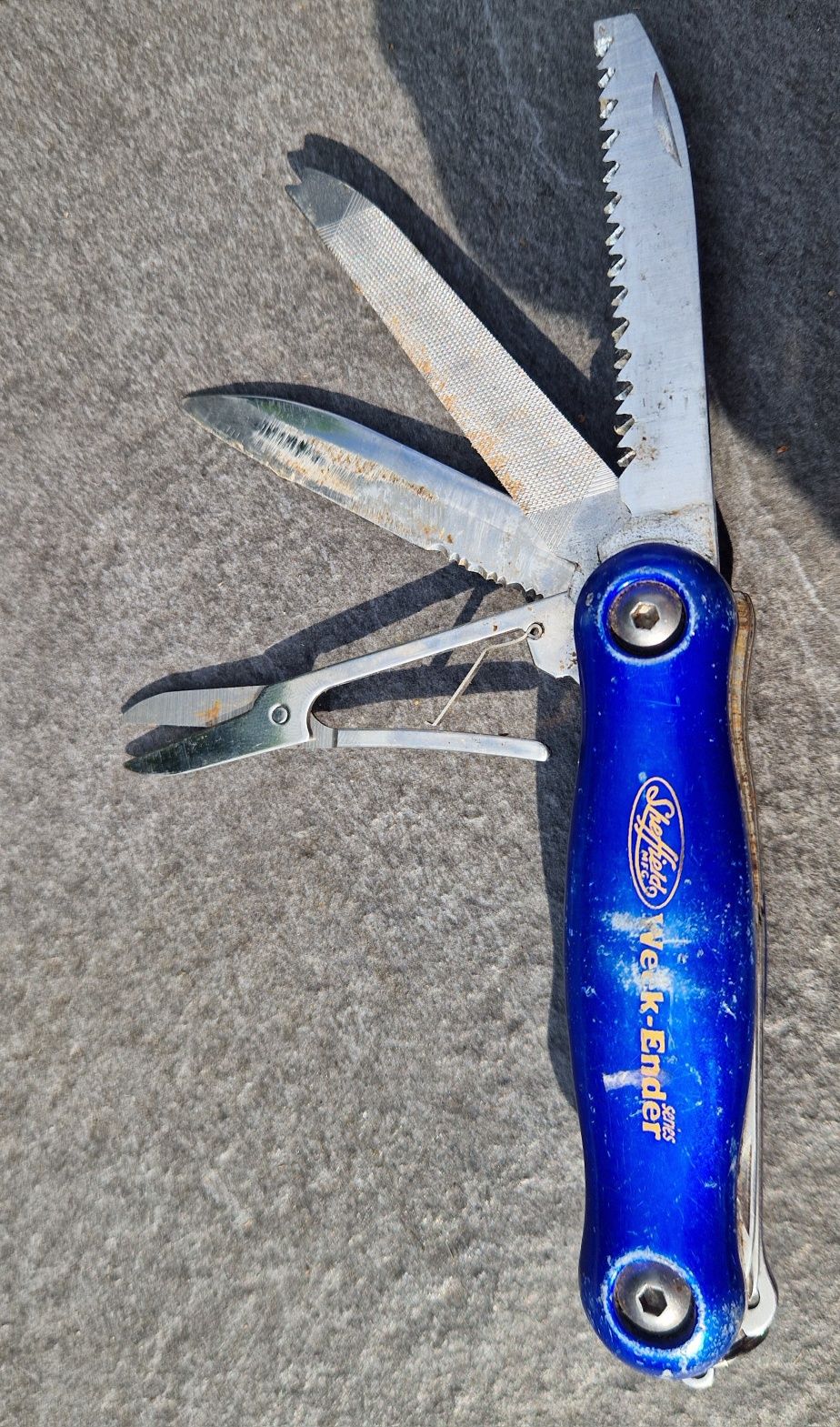 Sheffield Week - ender stary angielski scyzoryk multitool.