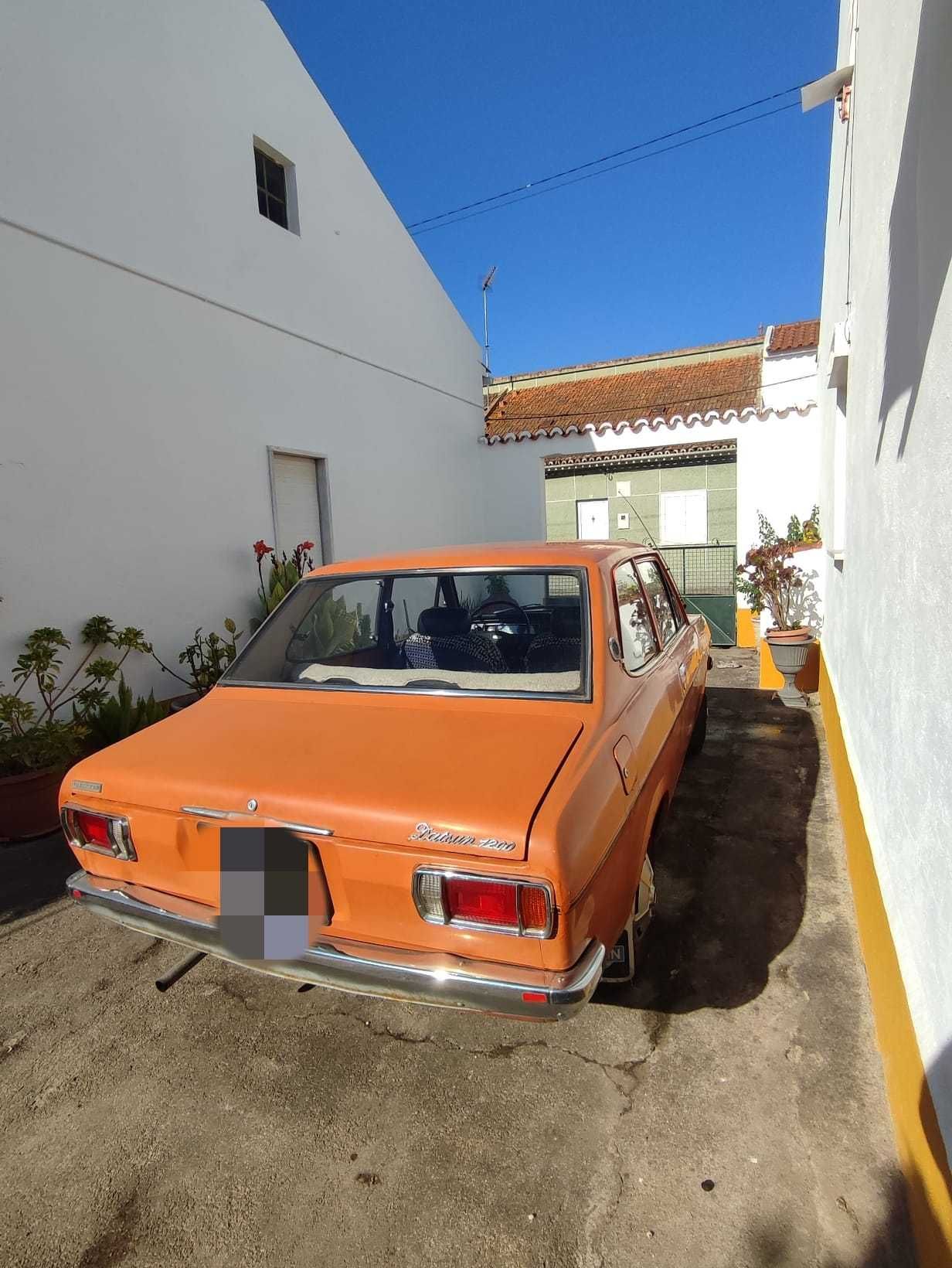 Datsun 1200 Deluxe
