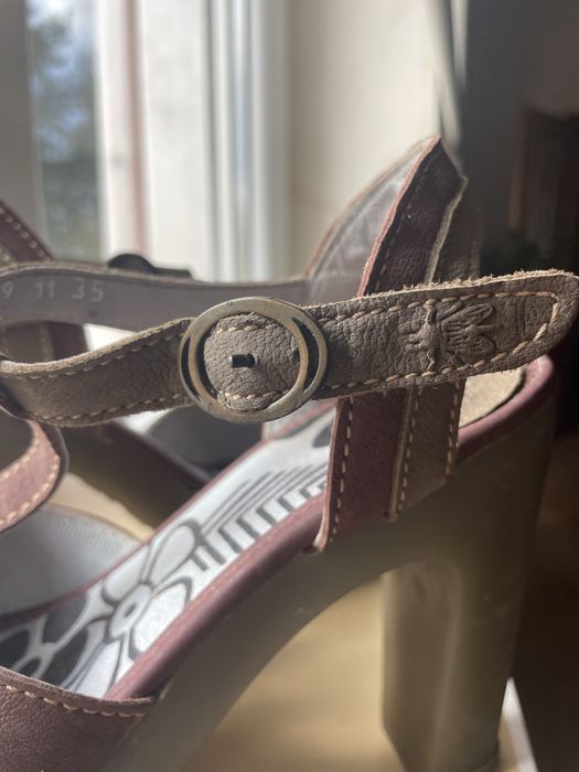 Sandalias fly london