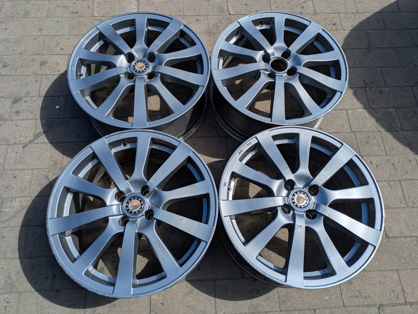 Alufelgi Reno Scenic Megan II Volkswagen  4x100 ET35 7Jx17 H2 17"