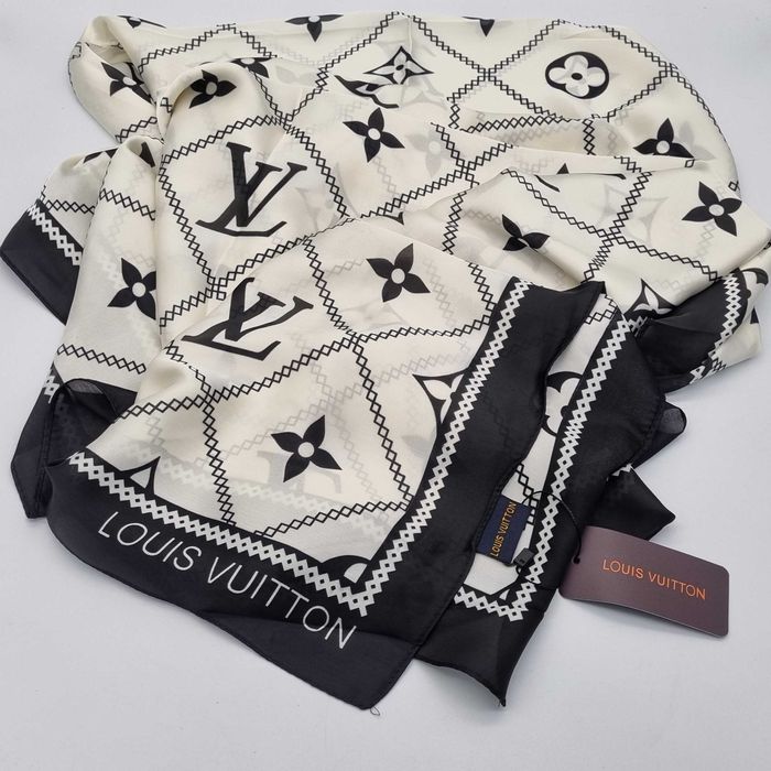палантин парео  Louis Vuitton шаль шелковая парео LV louis Vuitton