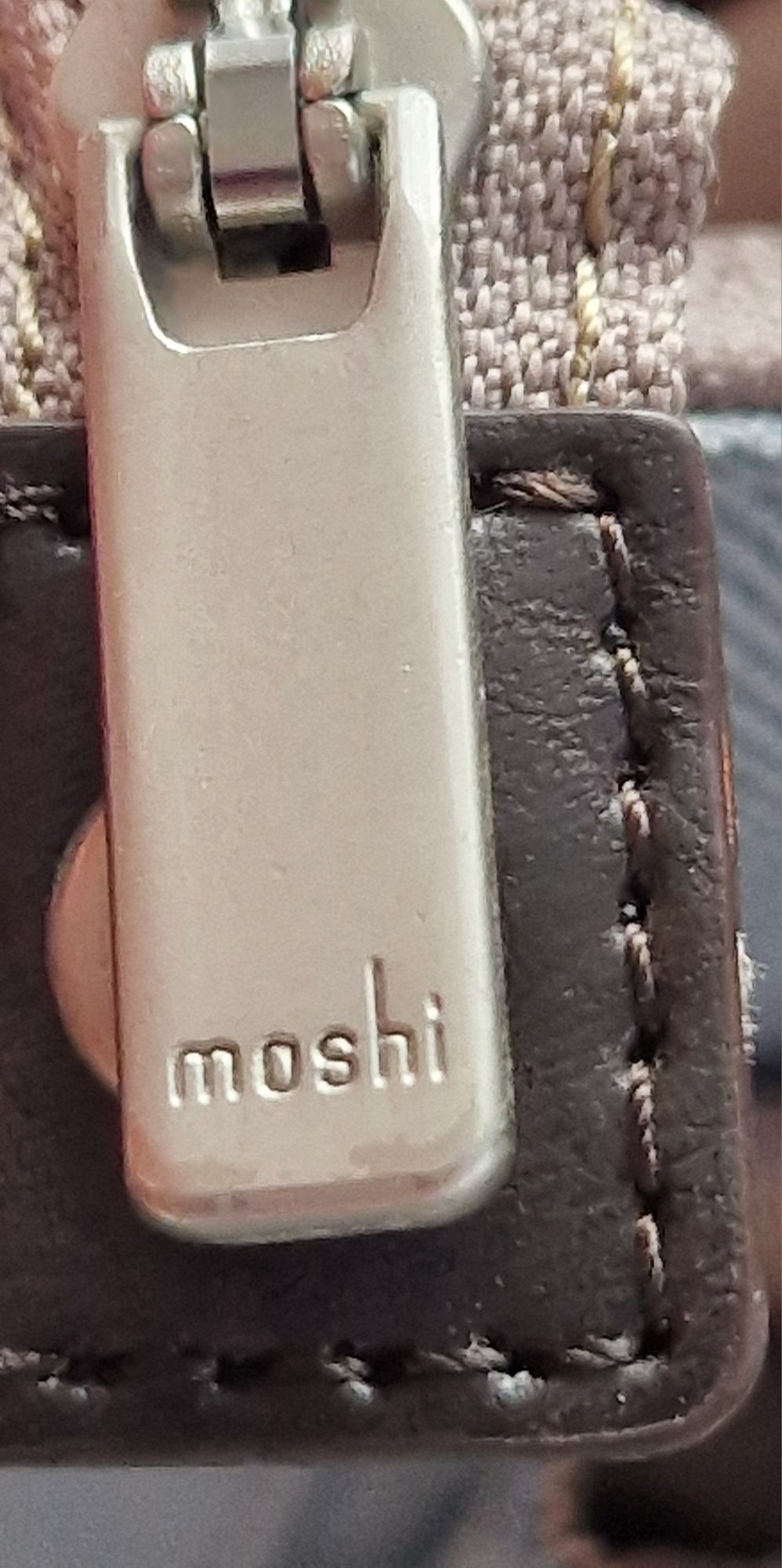 Torba na ipad Air 2, ipad Pro 9.7", tablet do 10" Moshi Urbana Mini