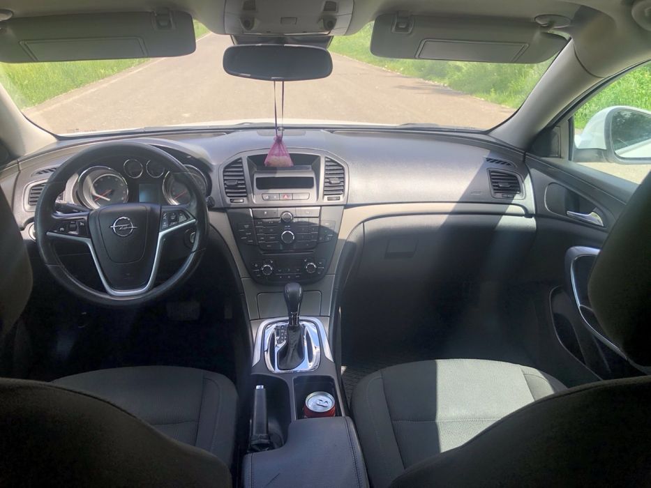 Opel Insignia 2.0  • Надійна, доглянута, без вкладень!