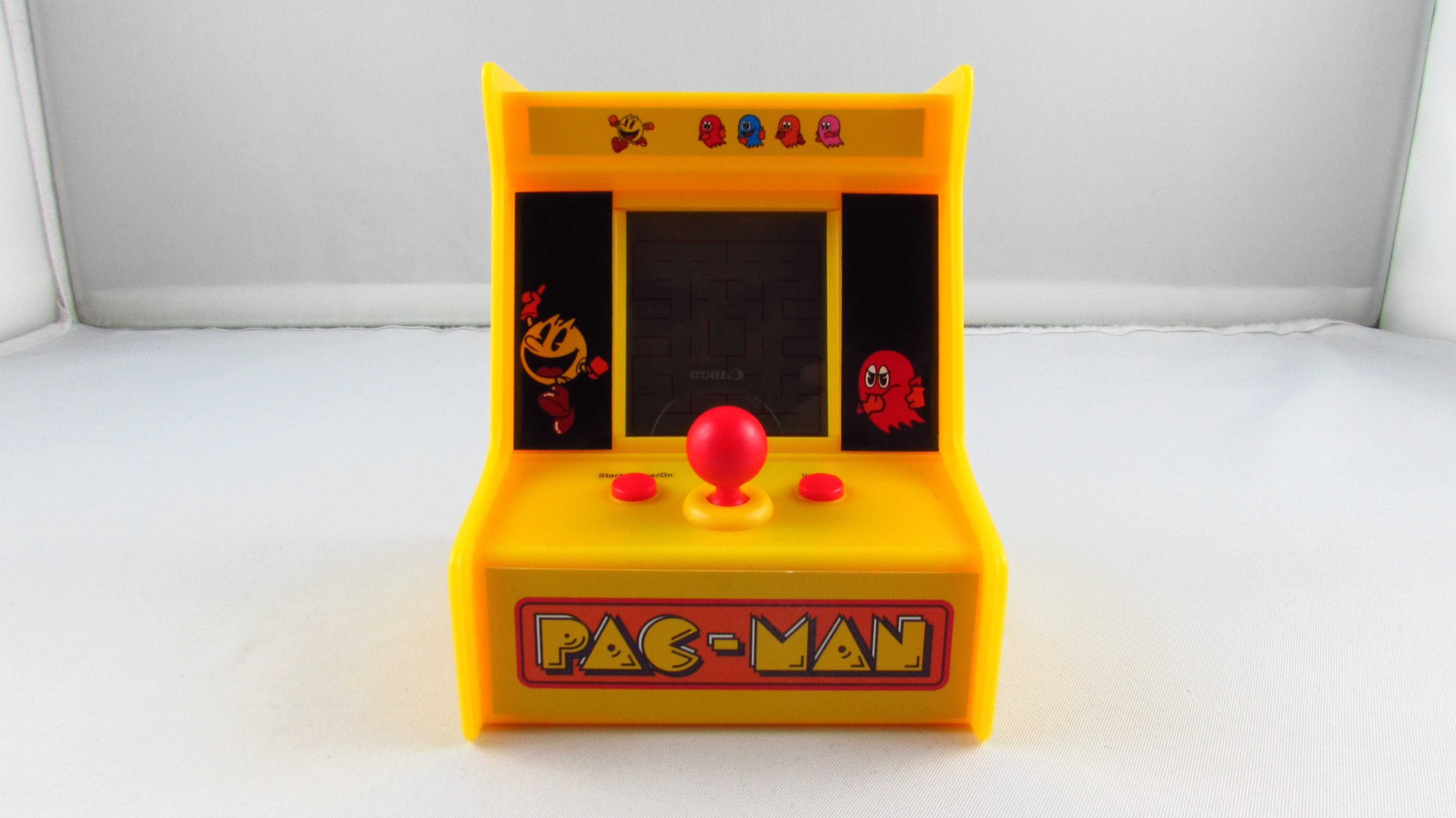 FIZZ CREATIONS - PAC-MAN Bandai Retro Konsola Automat